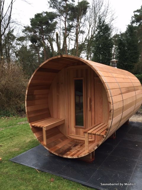 Saunabarrel avec 325cm un espace sauna utile: réalisation à Essen.