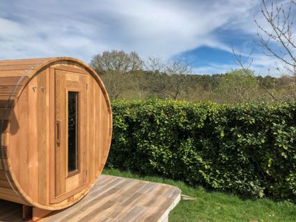 Baril de sauna en Normandie rurale, France